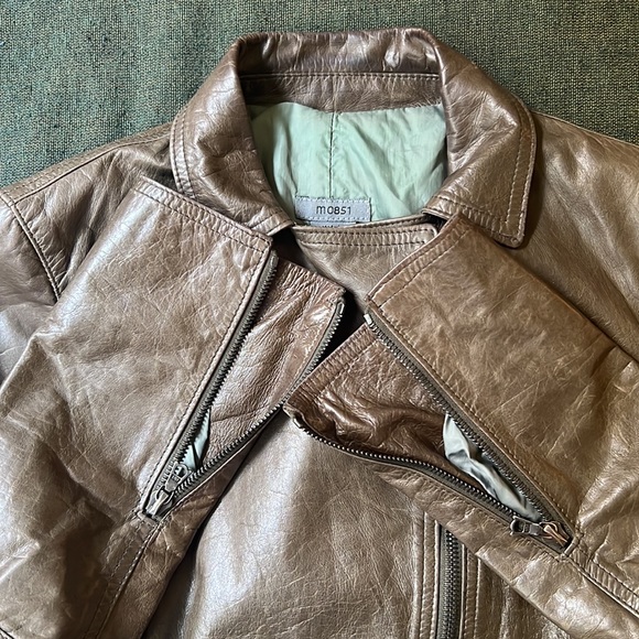 Army green leather jacket with collar - Picture 3 of 4